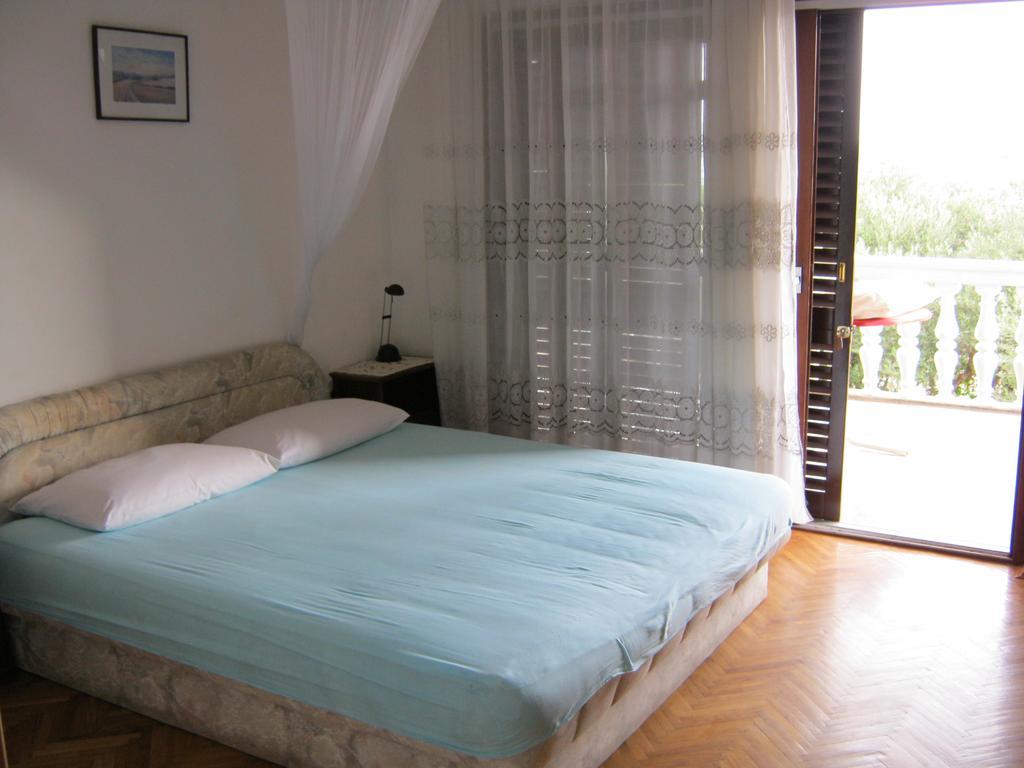 Apartments Nestor Tribalj 部屋 写真